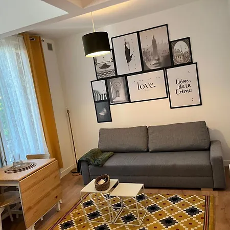 Apartment De 27 M2 Agreable Et Lumineux Idealement Situe Au Coeur De La De Pierrefitte-sur-Seine
